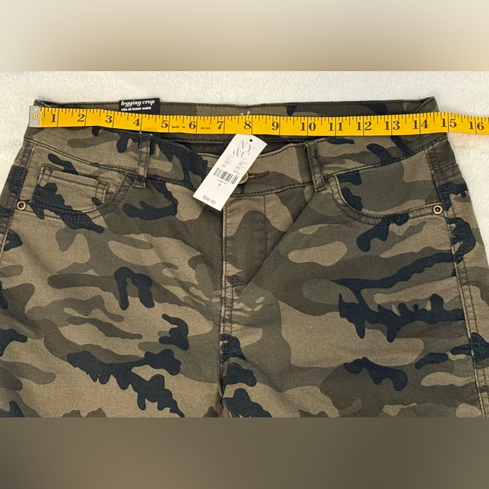 NWT New York & Company SoHo Jeans Legging Crop Stretch Camo Capri Pants - Picture 4 of 12